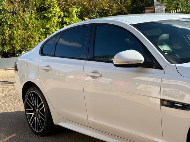Jaguar XF 2.0 Portfolio 177 Blue #15