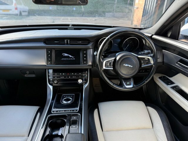 Jaguar XF 2.0 Portfolio 177 Blue #10