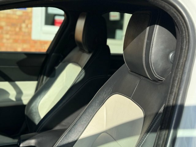 Jaguar XF 2.0 Portfolio 177 Blue #29