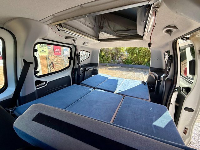 Fiat Qubo 1.3 Multijet Trekking Euro 4 White #2