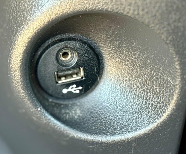 Nissan Micra Acenta Cvt 2012 61 Blue #39