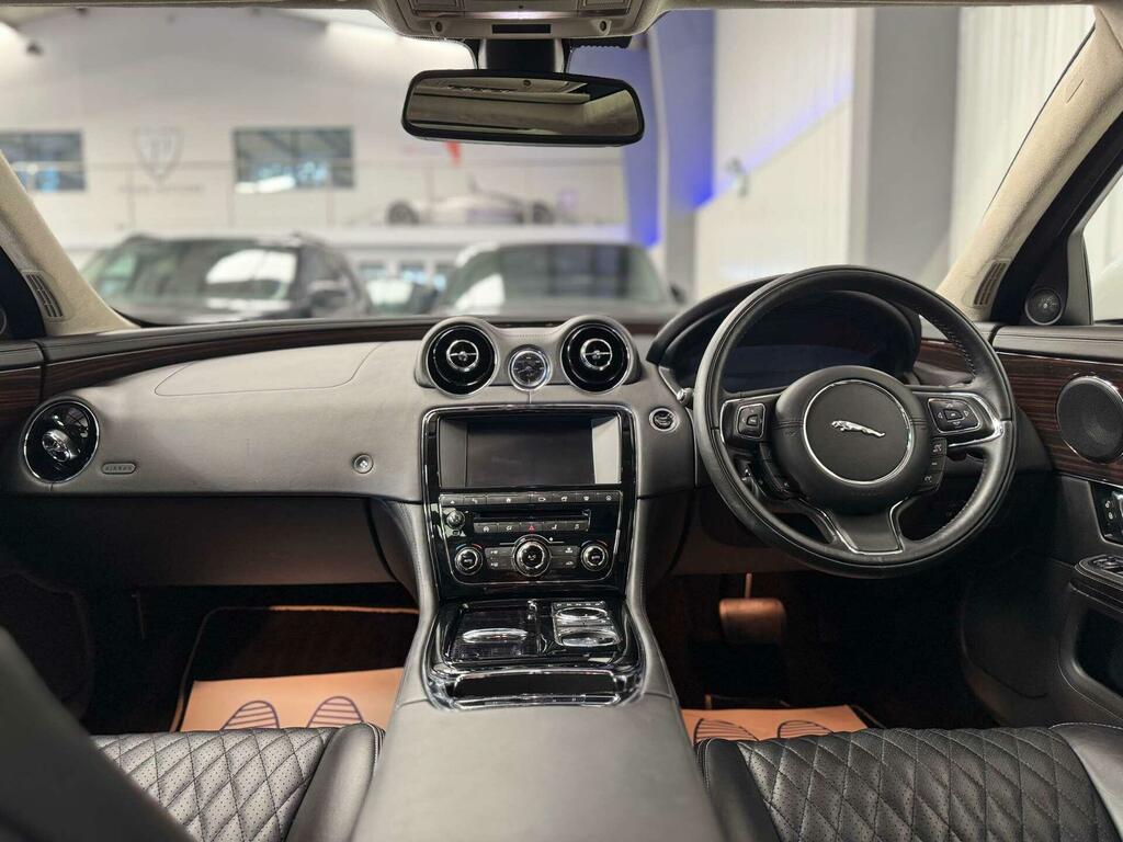 Jaguar XJ 3.0D V6 Lwb Black #37
