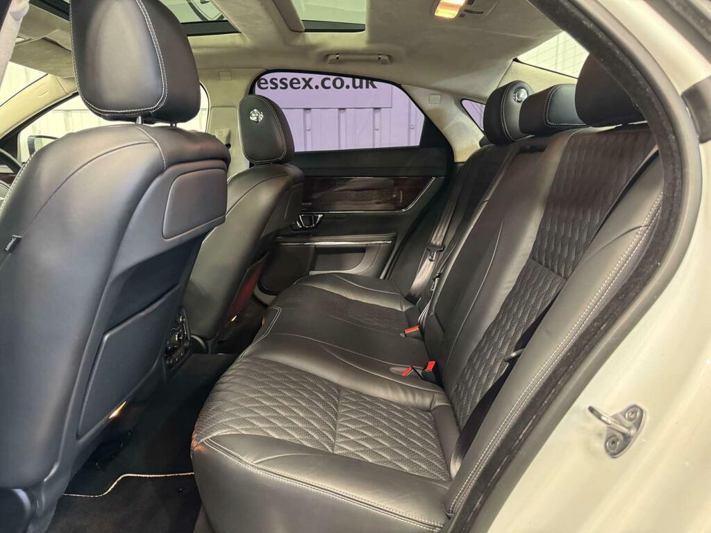 Jaguar XJ 3.0D V6 Lwb Black #41