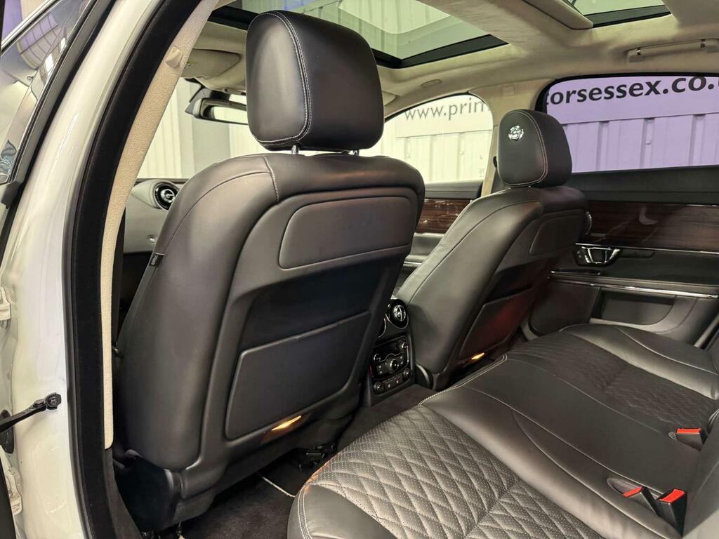 Jaguar XJ 3.0D V6 Lwb Black #40