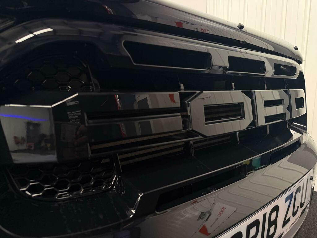 Ford Ranger Wildtrak Black #6