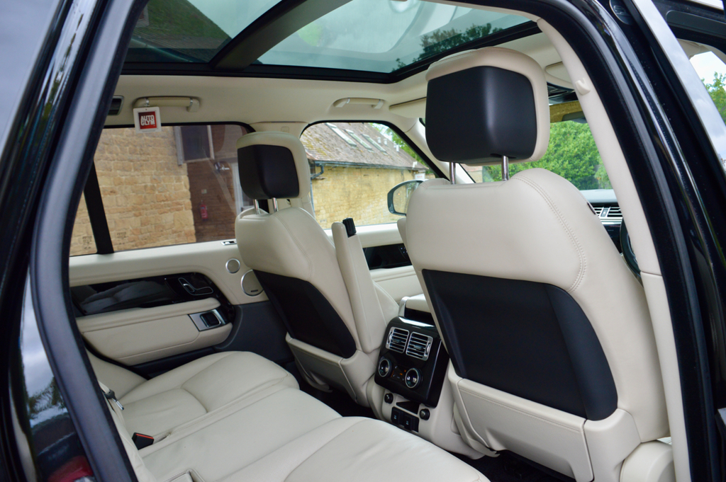 Land Rover Range Rover 5.0 V8 Sc 565 Dynamic Grey #26