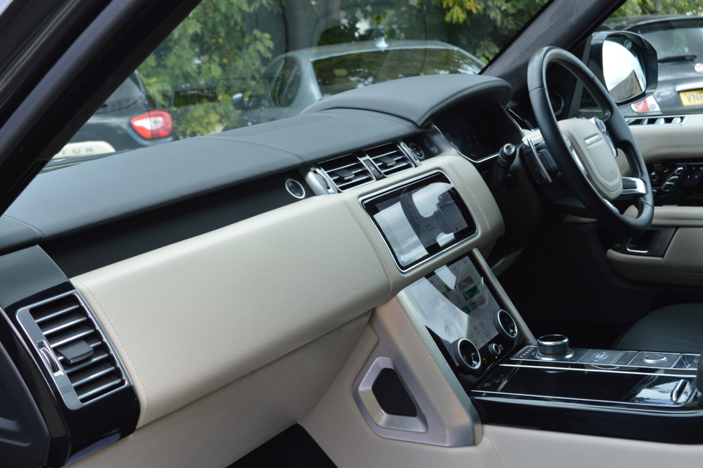 Land Rover Range Rover 4.4 Sdv8 Silver #14