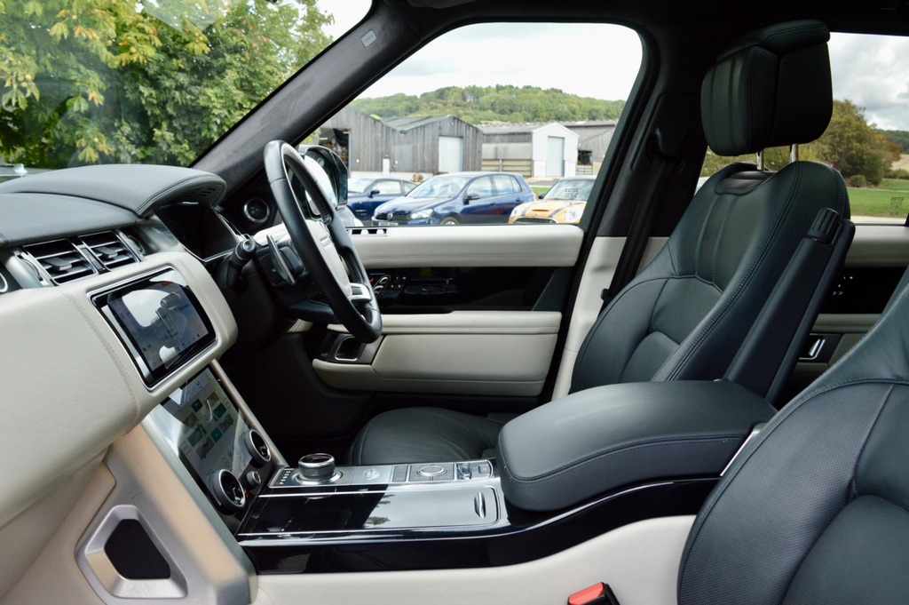 Land Rover Range Rover 4.4 Sdv8 Silver #11