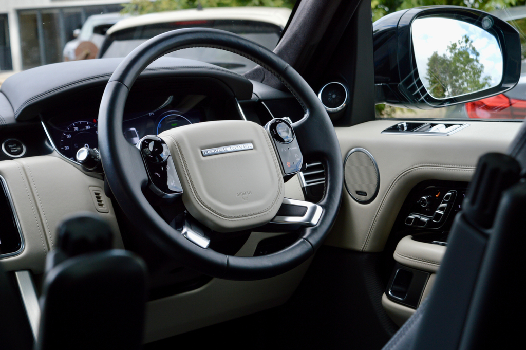 Land Rover Range Rover 4.4 Sdv8 Silver #16