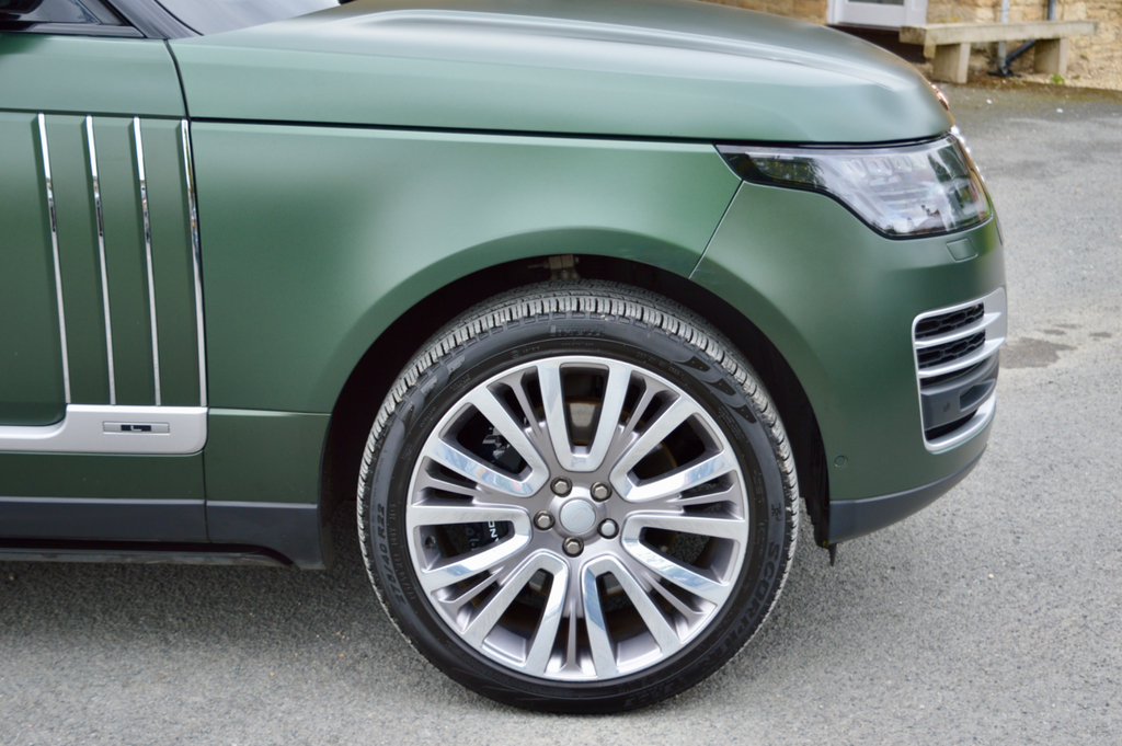 Land Rover Range Rover 2.0 P400e Westminster Black Grey #46