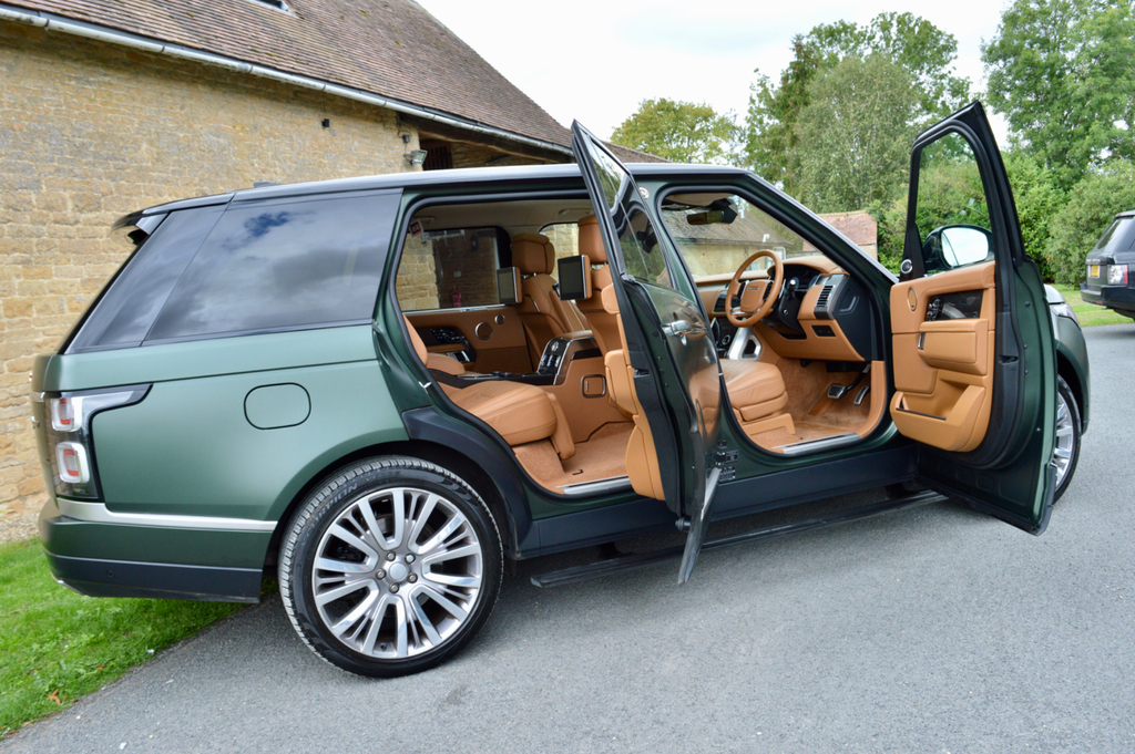 Land Rover Range Rover 2.0 P400e Westminster Black Grey #12