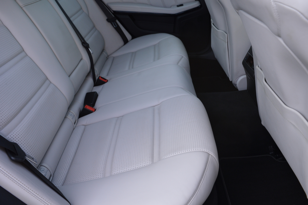 Mercedes-Benz E Class 3.0 E350 V6 Bluetec Amg Night Edition G-tronic Eu White #20