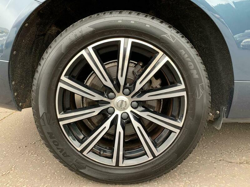 Volvo XC60 D4 Momentum Awd Blue #22
