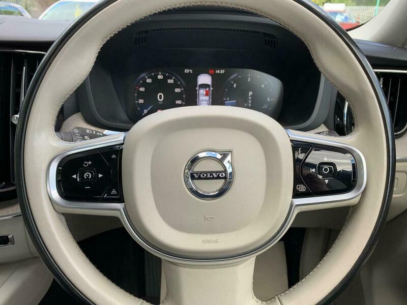 Volvo XC60 D4 Momentum Awd Blue #38