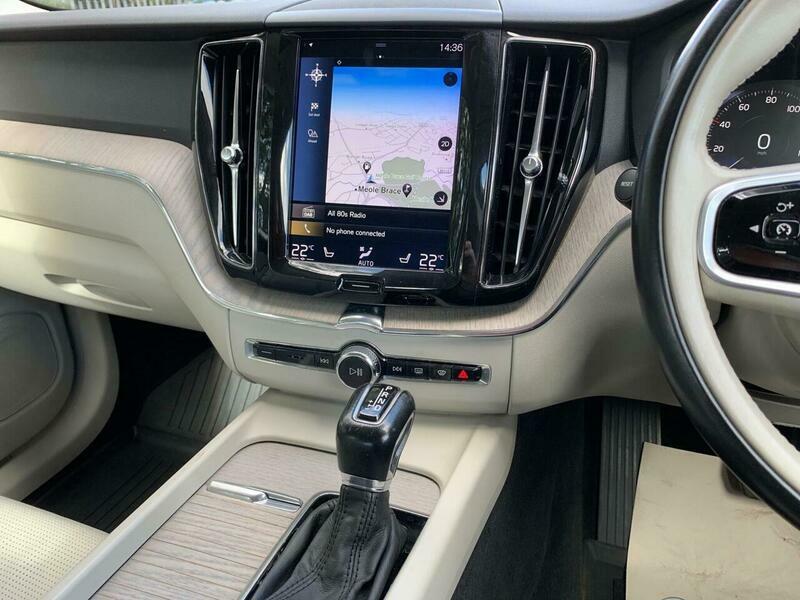 Volvo XC60 D4 Momentum Awd Blue #51