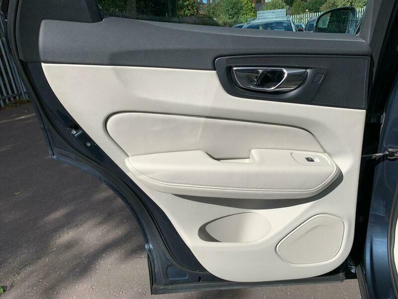 Volvo XC60 D4 Momentum Awd Blue #60