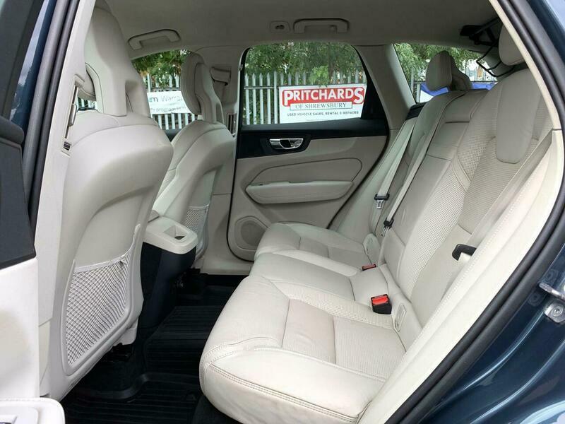 Volvo XC60 D4 Momentum Awd Blue #45
