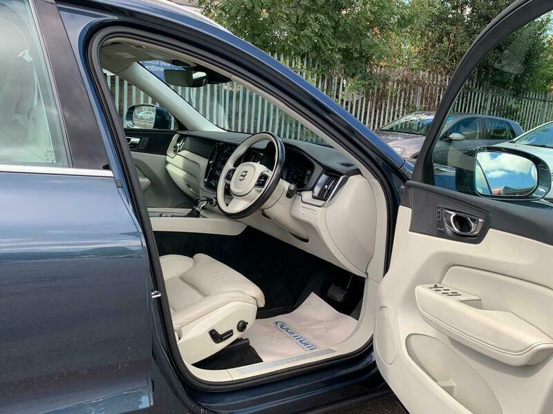 Volvo XC60 D4 Momentum Awd Blue #35
