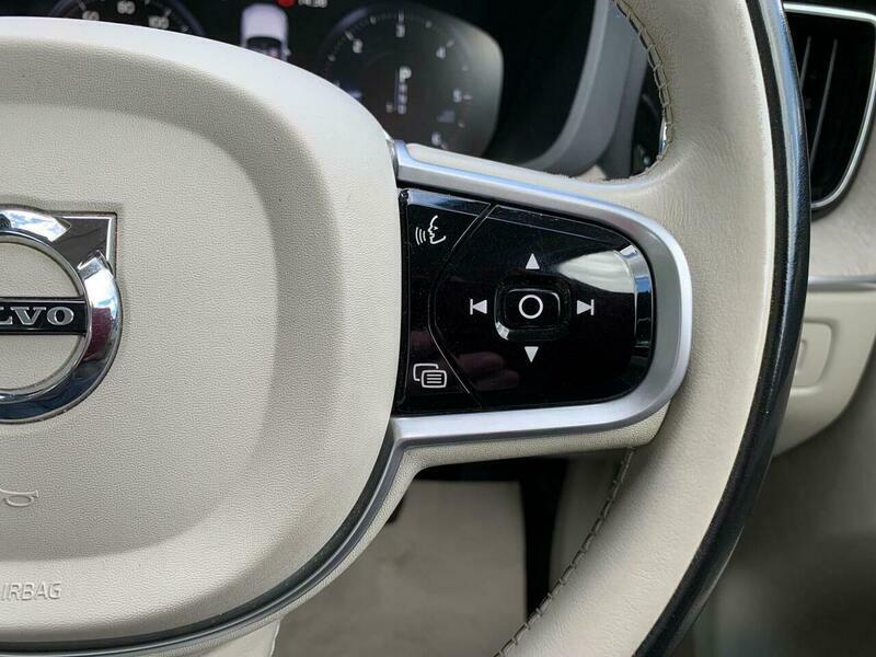 Volvo XC60 D4 Momentum Awd Blue #41