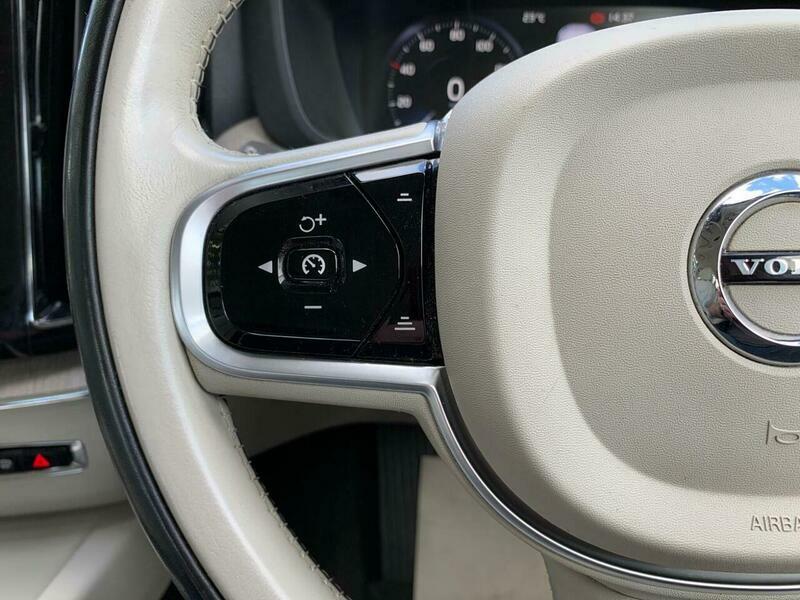 Volvo XC60 D4 Momentum Awd Blue #40