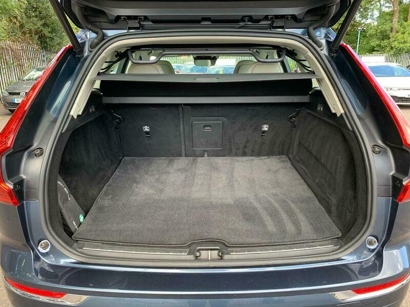 Volvo XC60 D4 Momentum Awd Blue #18