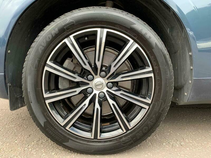 Volvo XC60 D4 Momentum Awd Blue #20