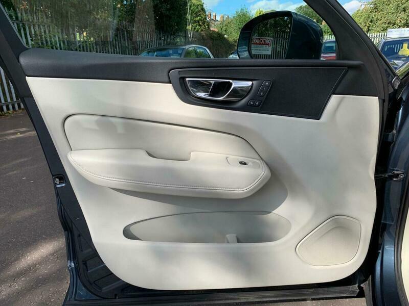 Volvo XC60 D4 Momentum Awd Blue #58