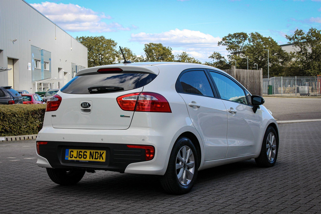 Kia RIO 1.25 Ecodynamics Se Euro 6 Ss White #4