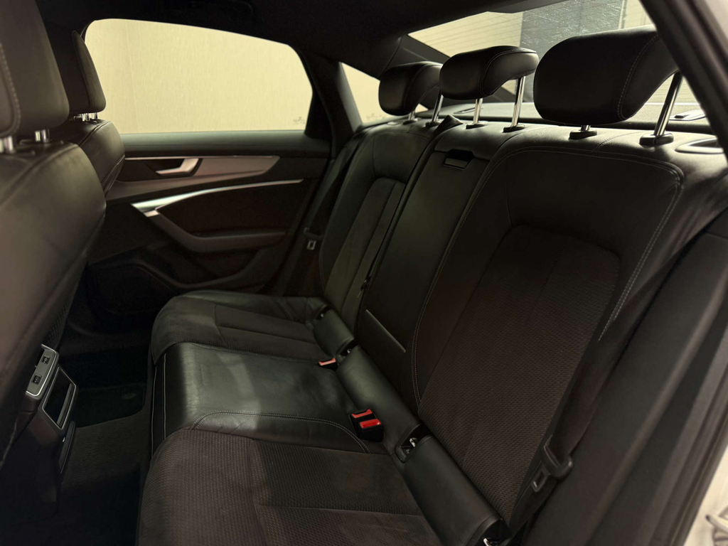 Audi A6 Saloon Tdi Ultra S Line Black Edition Black #39