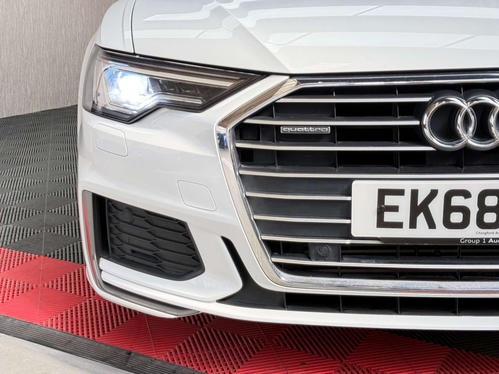 Audi A6 Saloon Tdi Ultra S Line Black Edition Black #18