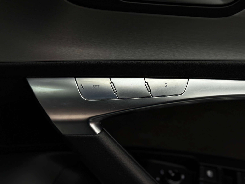 Audi A6 Saloon Tdi Ultra S Line Black Edition Black #53