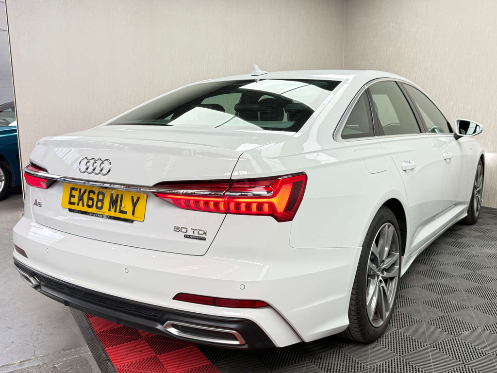 Audi A6 Saloon Tdi Ultra S Line Black Edition Black #22