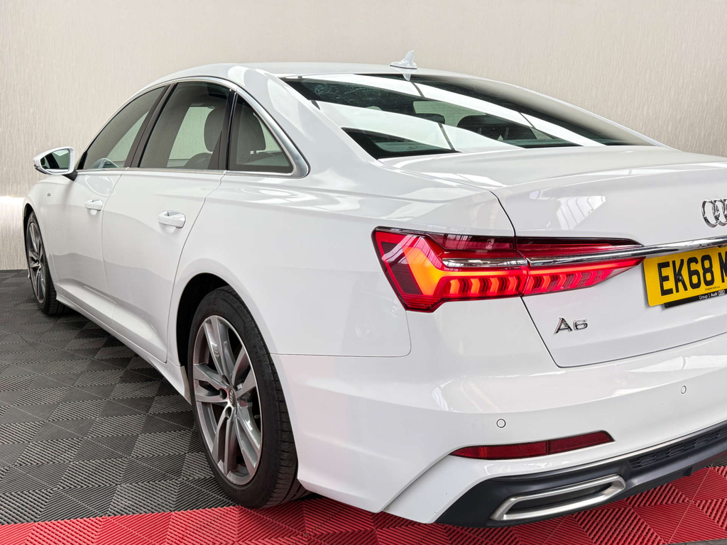 Audi A6 Saloon Tdi Ultra S Line Black Edition Black #27
