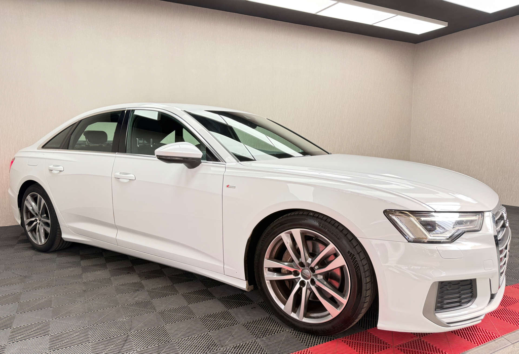 Audi A6 Saloon Tdi Ultra S Line Black Edition Black #9