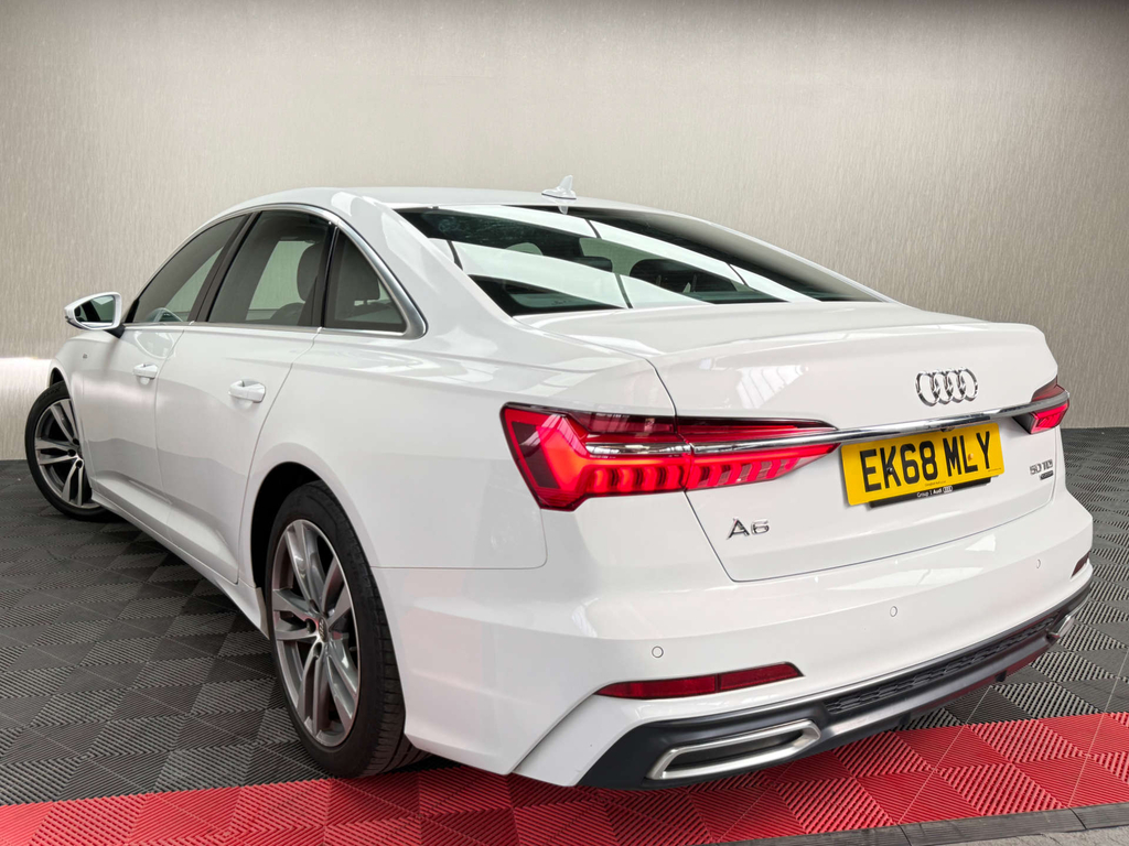 Audi A6 Saloon Tdi Ultra S Line Black Edition Black #30
