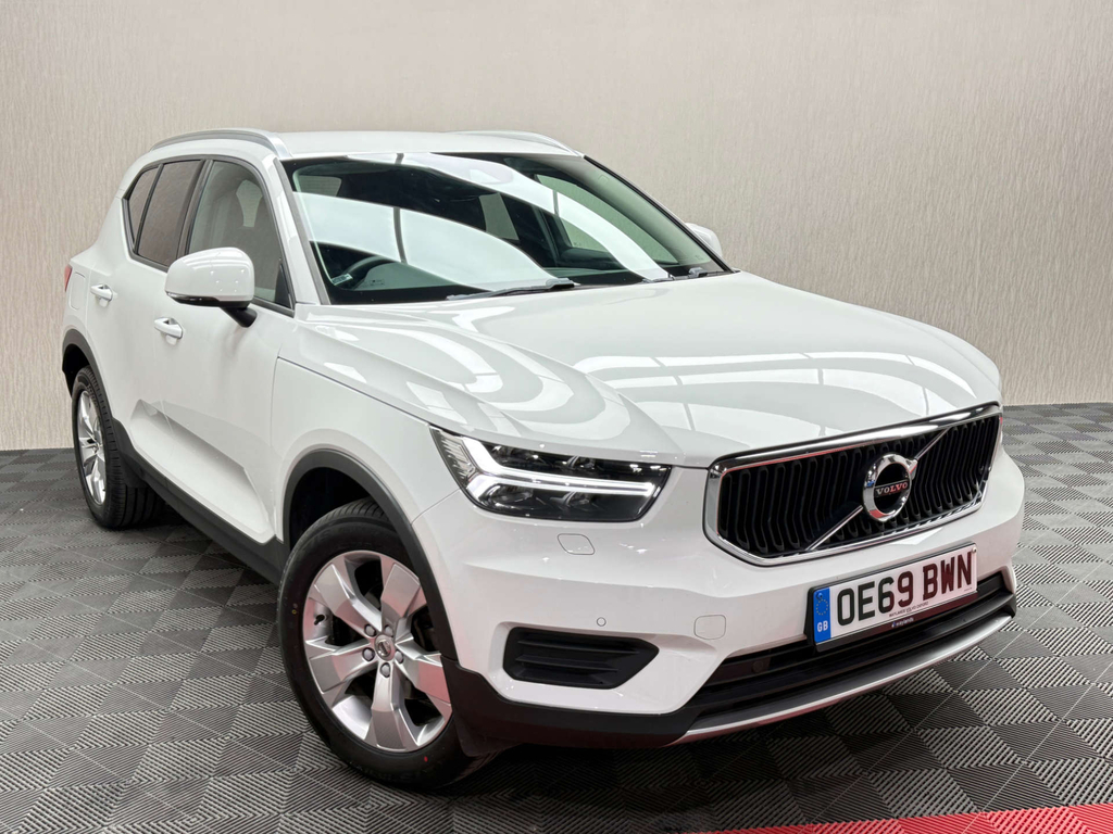 Volvo XC40 T3 Momentum Suv Euro 6 Ss White #4