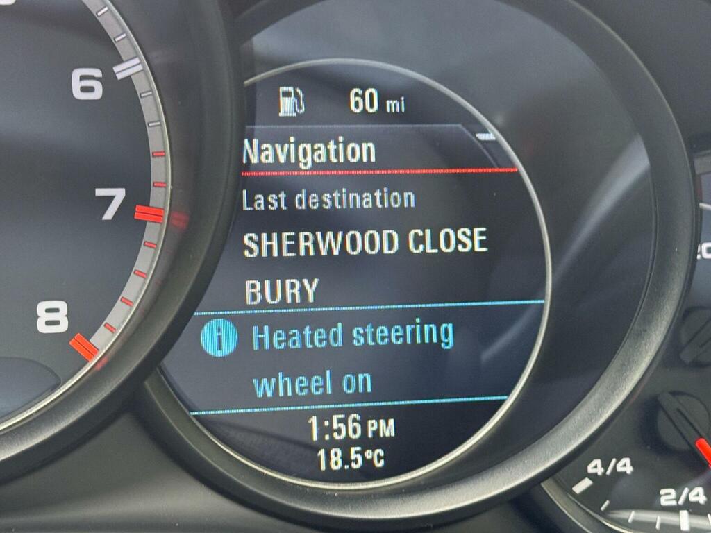 Porsche Panamera 3.0 300 V6 Red #57