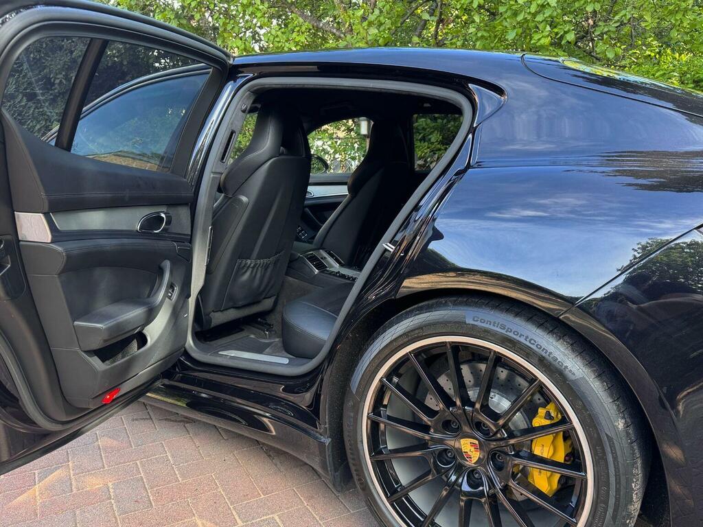 Porsche Panamera 3.0 300 V6 Red #39