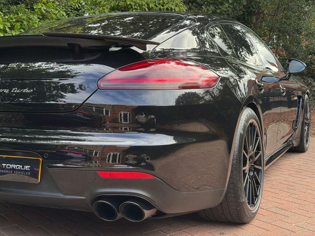Porsche Panamera 3.0 300 V6 Red #16