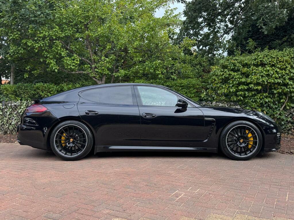 Porsche Panamera 3.0 300 V6 Red #8