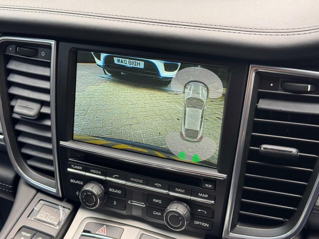 Porsche Panamera 3.0 300 V6 Red #61