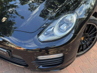 Porsche Panamera 3.0 300 V6 Red #69