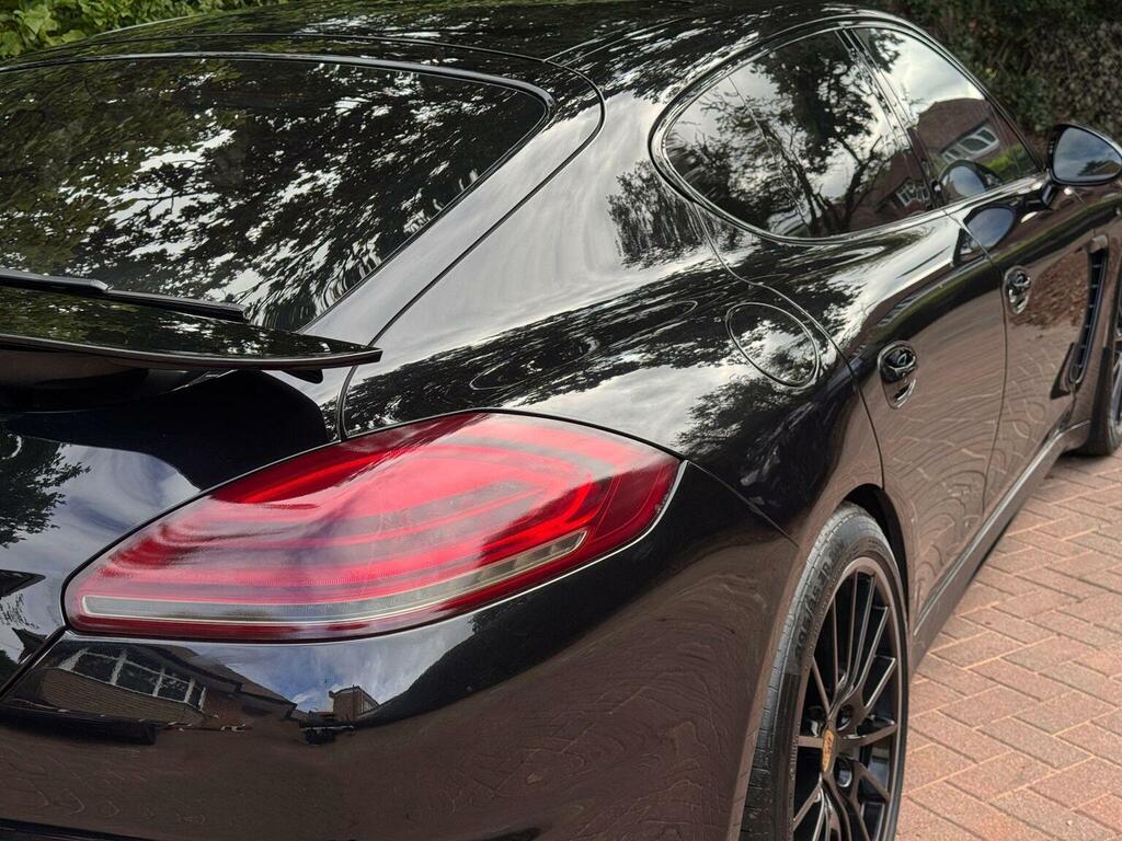 Porsche Panamera 3.0 300 V6 Red #7