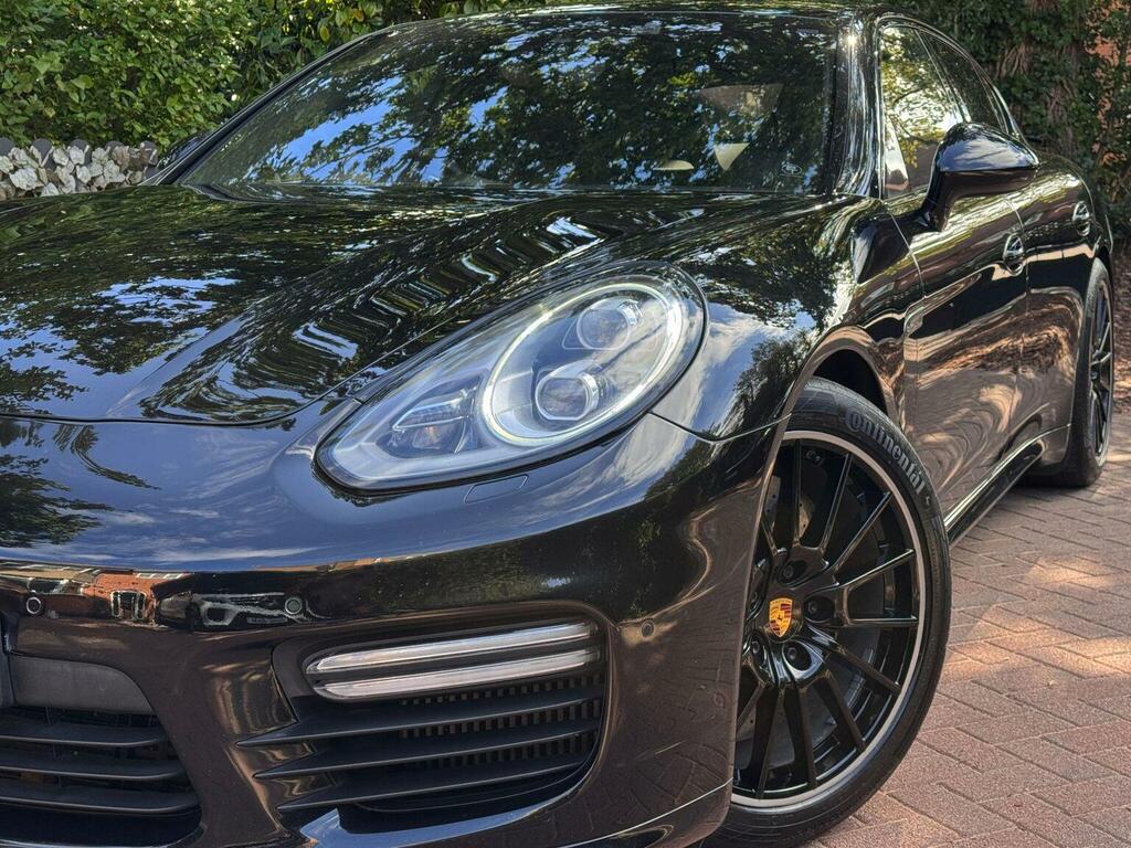 Porsche Panamera 3.0 300 V6 Red #15