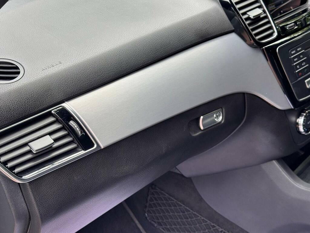 Mercedes-Benz GLE Class Amg Night Edition Black #39