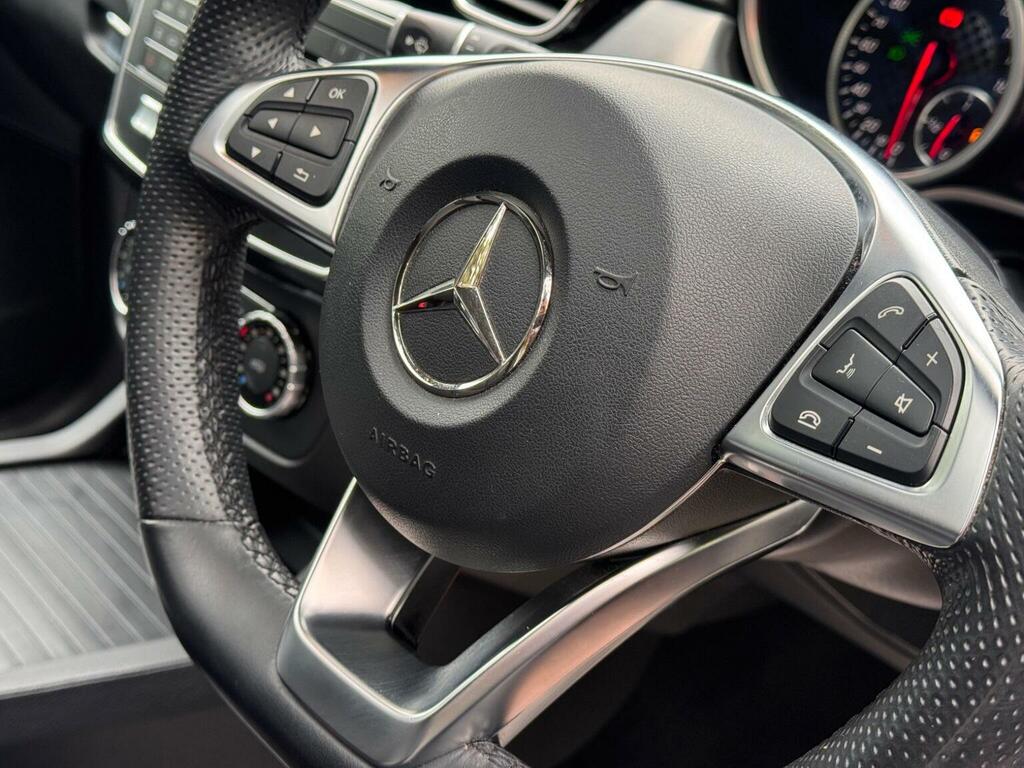Mercedes-Benz GLE Class Amg Night Edition Black #40