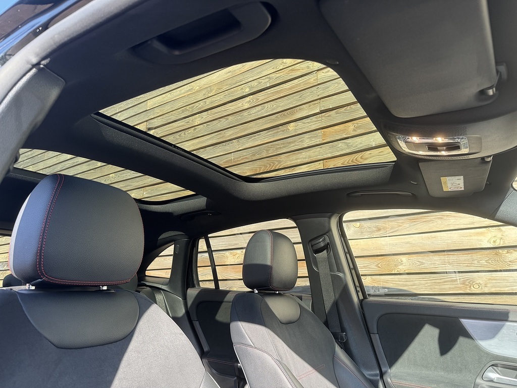 Mercedes-Benz EQA 202171 Eqa 250 Amg Line Pano Sunroof De-chrom Black #2