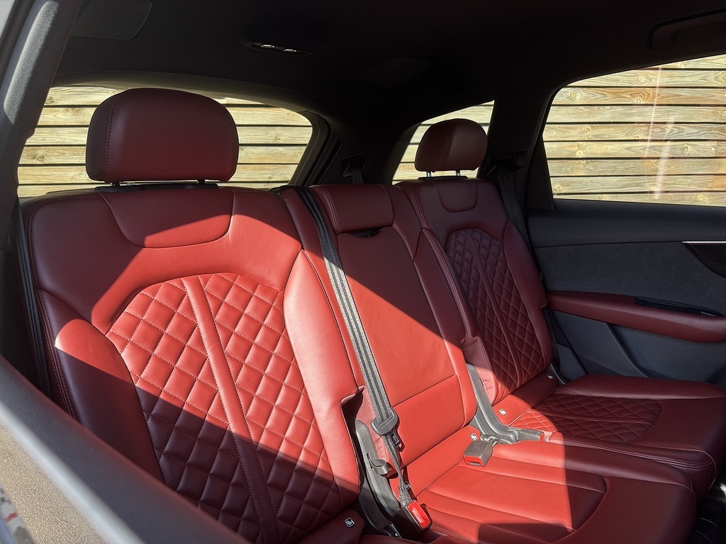 Audi SQ7 202222 Tfsi V8 Black Edition High Spec 22 Al Black #4