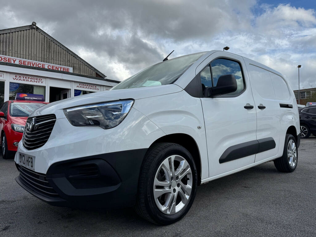 Vauxhall Combo 2300 1.5 Turbo D 100Ps H1 Sportive Van White #1