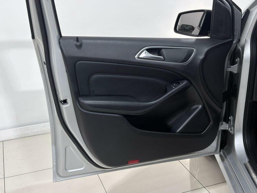 Mercedes-Benz B Class 1.8 B180 Cdi Blueefficiency Se Euro 5 Ss White #67